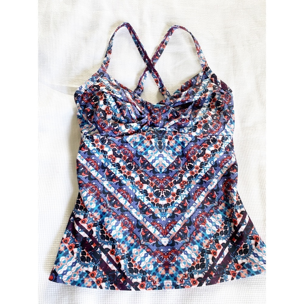 Atleta swimming top size 32 D/DD paisley